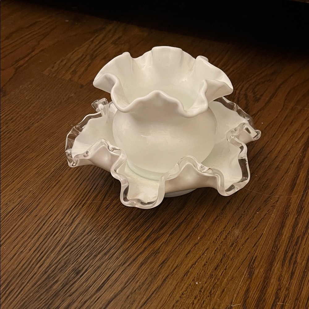 Elegant White Ruffled Glass Vase